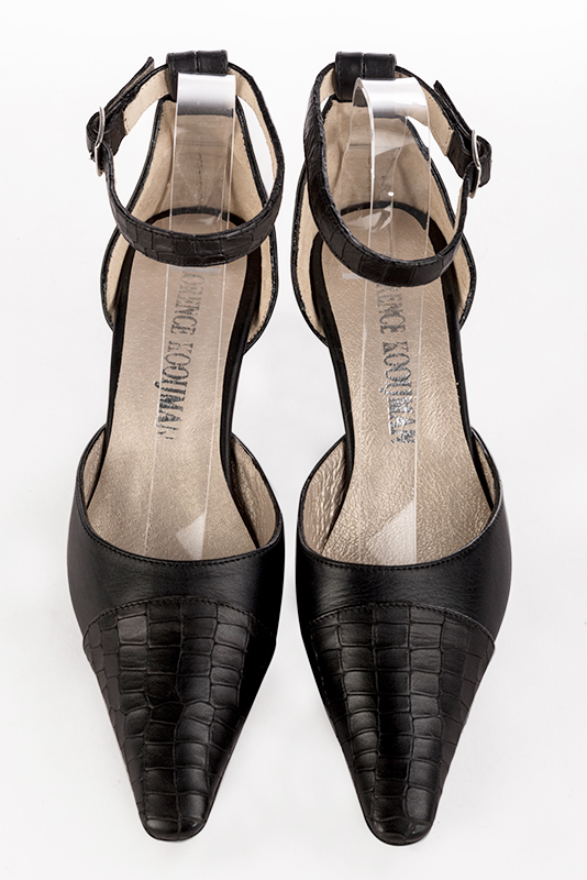 Satin black women's open side shoes, with a strap around the ankle. Tapered toe. Medium spool heels. Top view - Florence KOOIJMAN